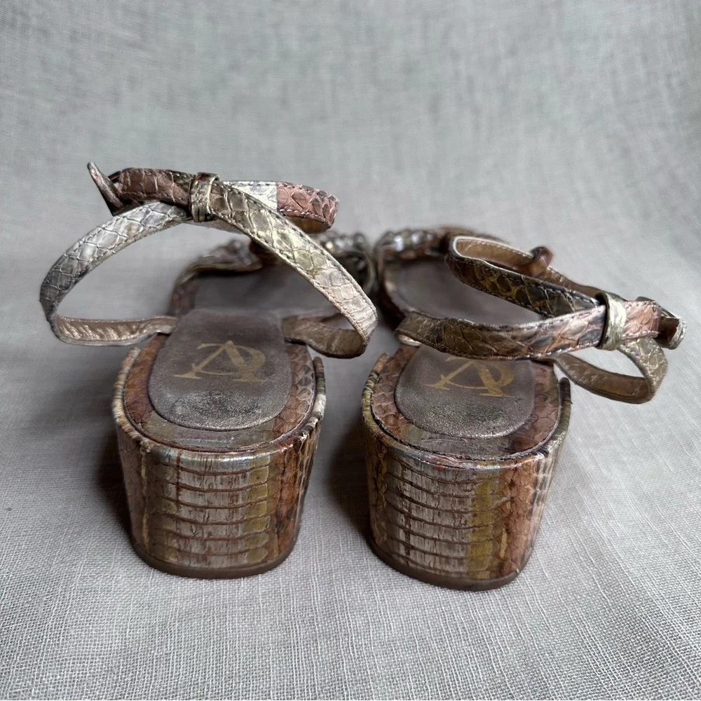 Vince Camuto Forster Reptile Bronze Gold Strappy Sandals 8 - Picture 7 of 14